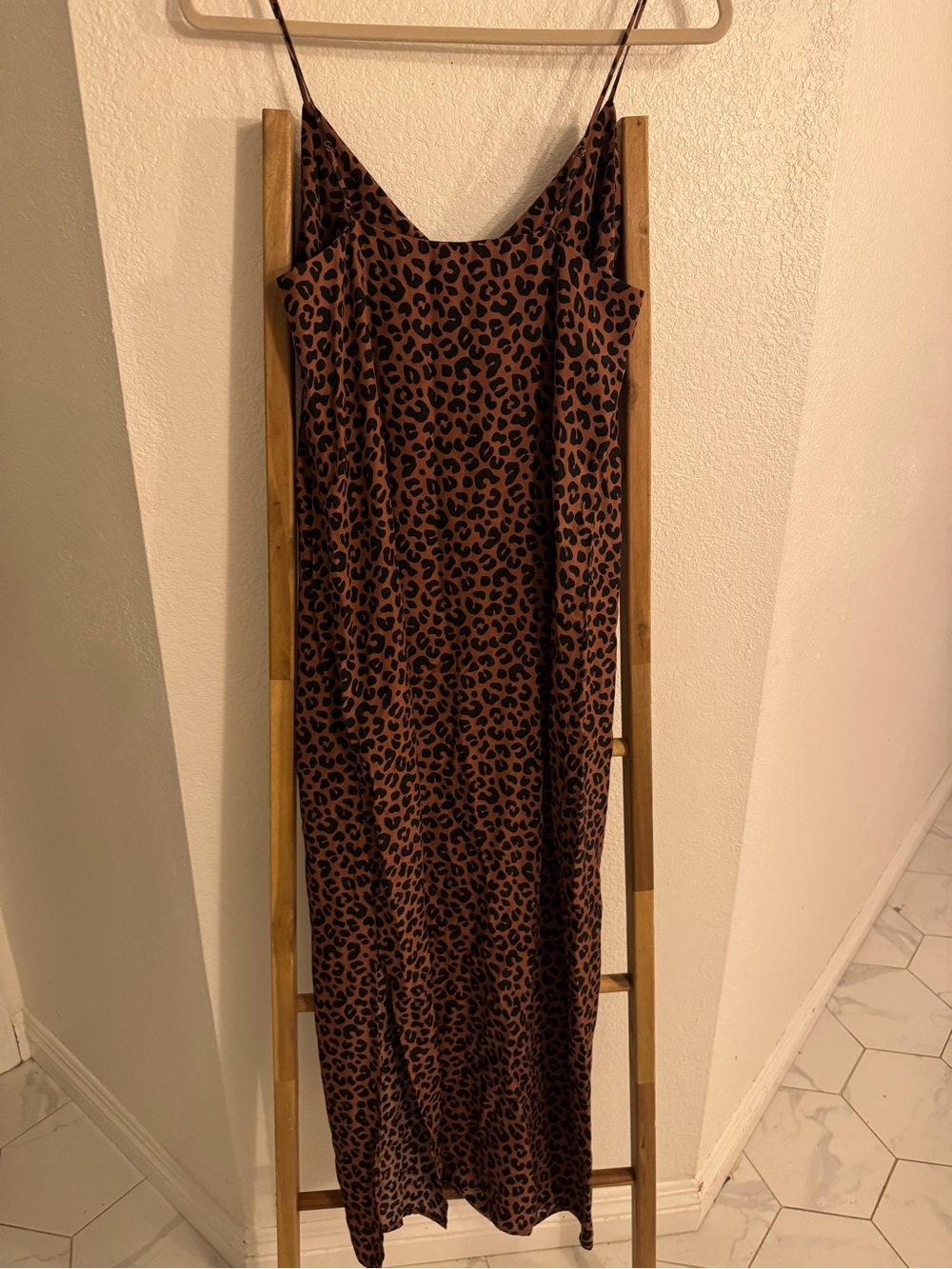 Marine Layer Brown Leopard Slip Midi Dress Adjustable Straps V Neck Size S - Picture 11 of 14